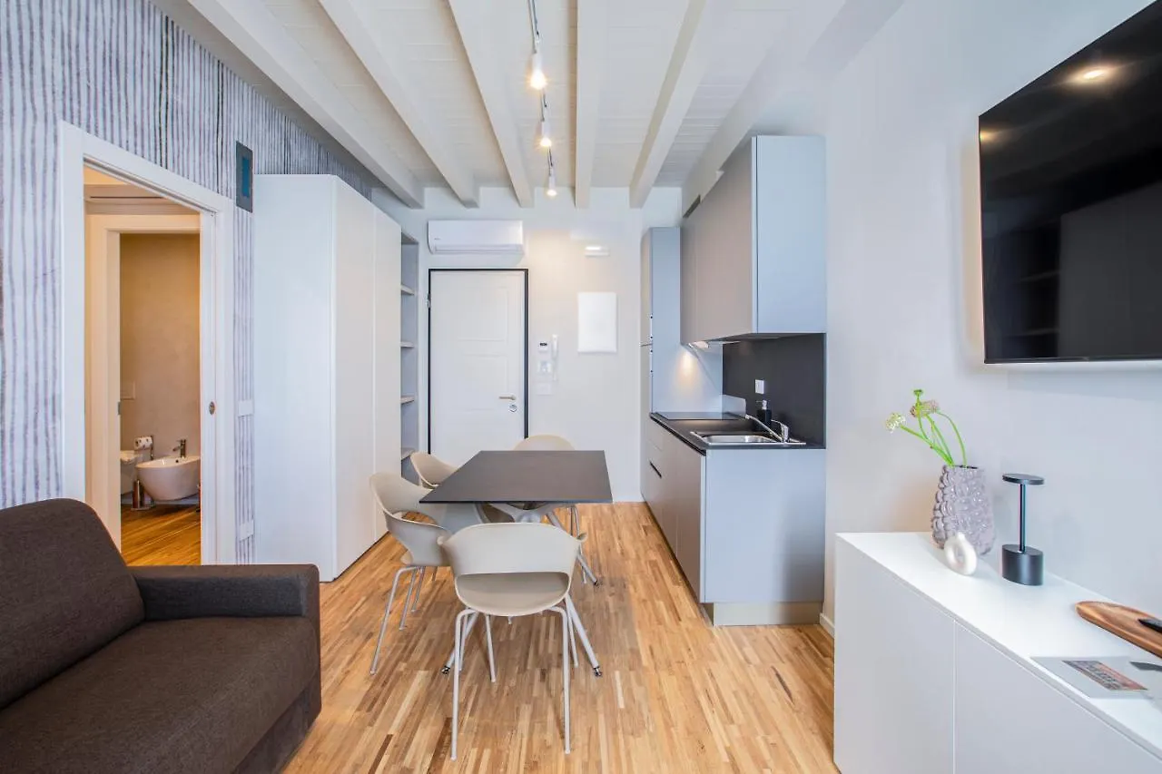 **** Hotel Ah Villaglori Boutique Apartments Brescia Italy